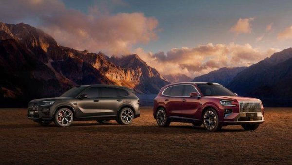 合规配资平台 极氪8X：32.98万起售，以900V混动与AI向BBA性能霸权发起挑战